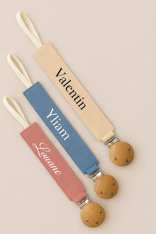 Attache-tétine en tissu personnalisée – Prénom de votre choix